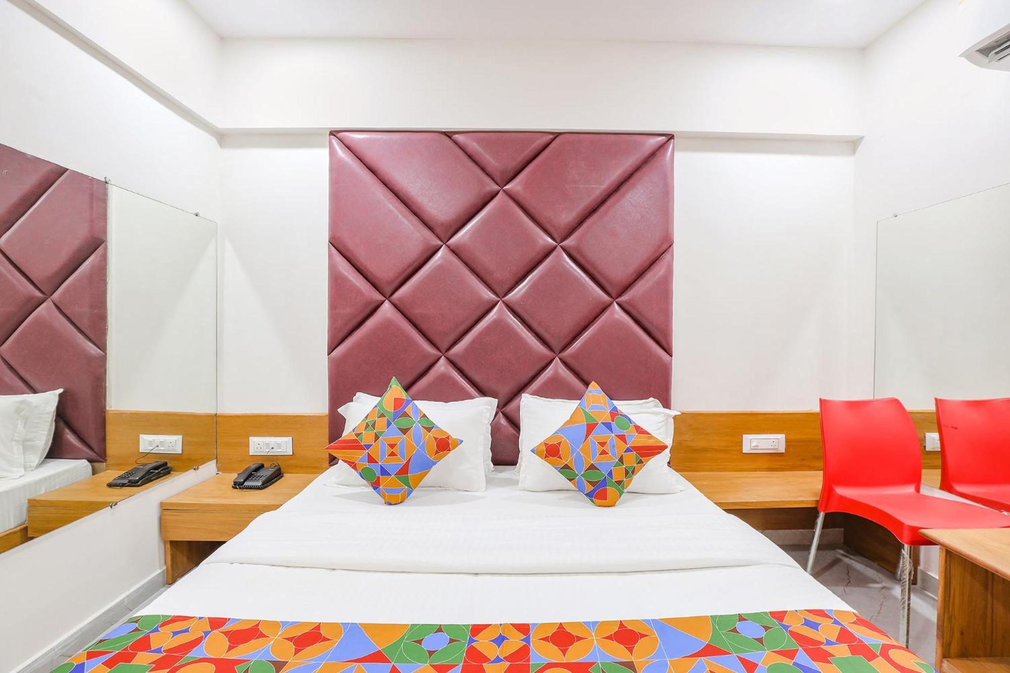 Fabhotel Crystal I - Gandhinagar Zewnętrze zdjęcie