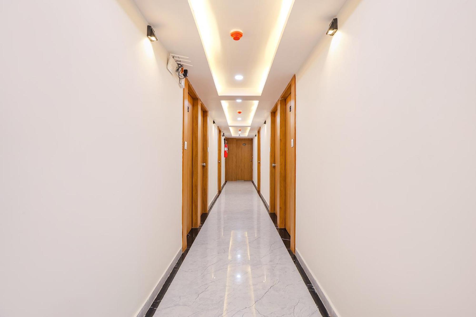 Fabhotel Crystal I - Gandhinagar Zewnętrze zdjęcie