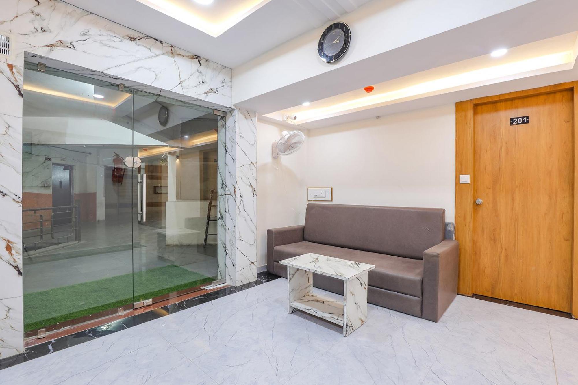 Fabhotel Crystal I - Gandhinagar Zewnętrze zdjęcie