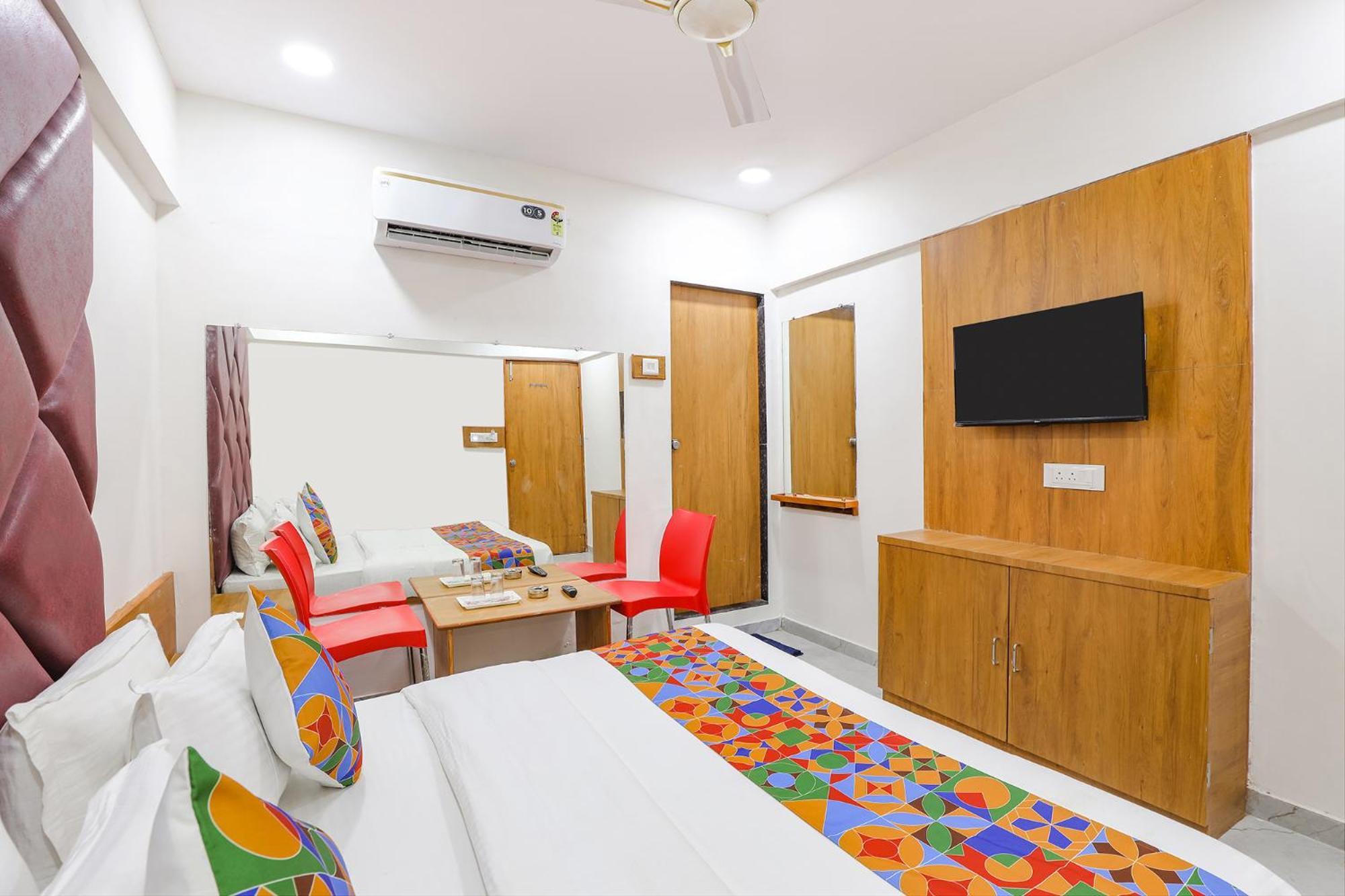 Fabhotel Crystal I - Gandhinagar Zewnętrze zdjęcie