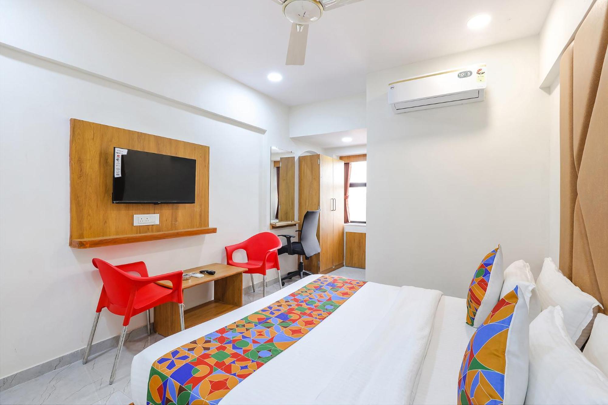 Fabhotel Crystal I - Gandhinagar Zewnętrze zdjęcie